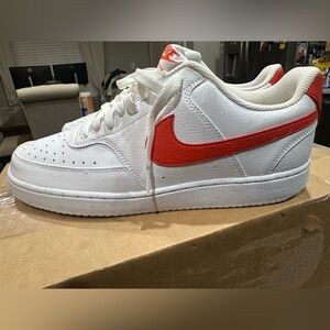 Nike White and Red Low-Top Sneakers
